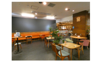 「ローストビーフ」に「タコライス」、「チーズケーキ」まで…！　家具店併設のカフェが“超本格的”だった